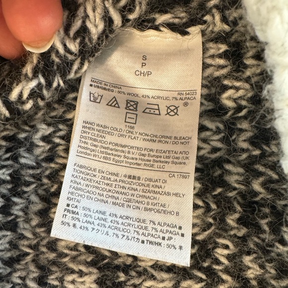 Banana Republic shabby layers fringe sweater - Picture 4 of 6